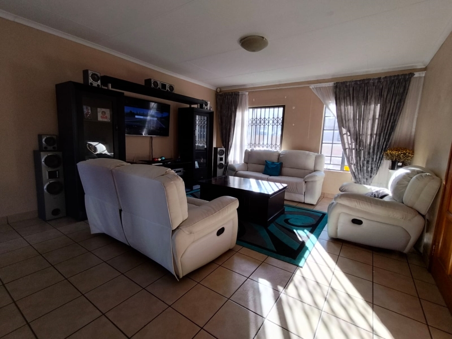 3 Bedroom Property for Sale in Cashan North West